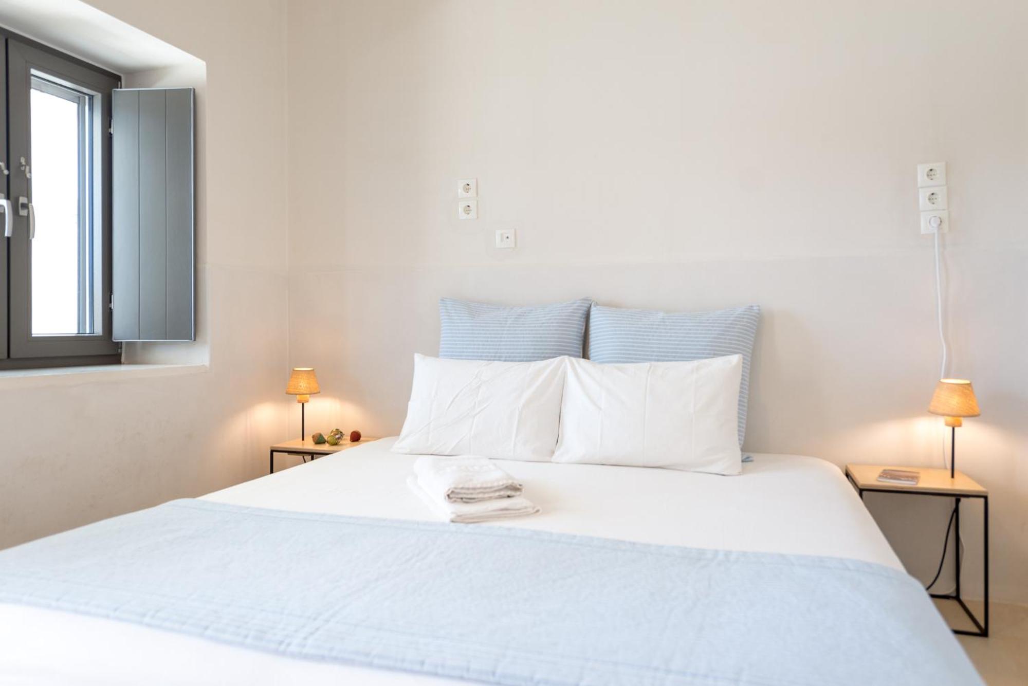 Emily Hotel Vari  Ngoại thất bức ảnh