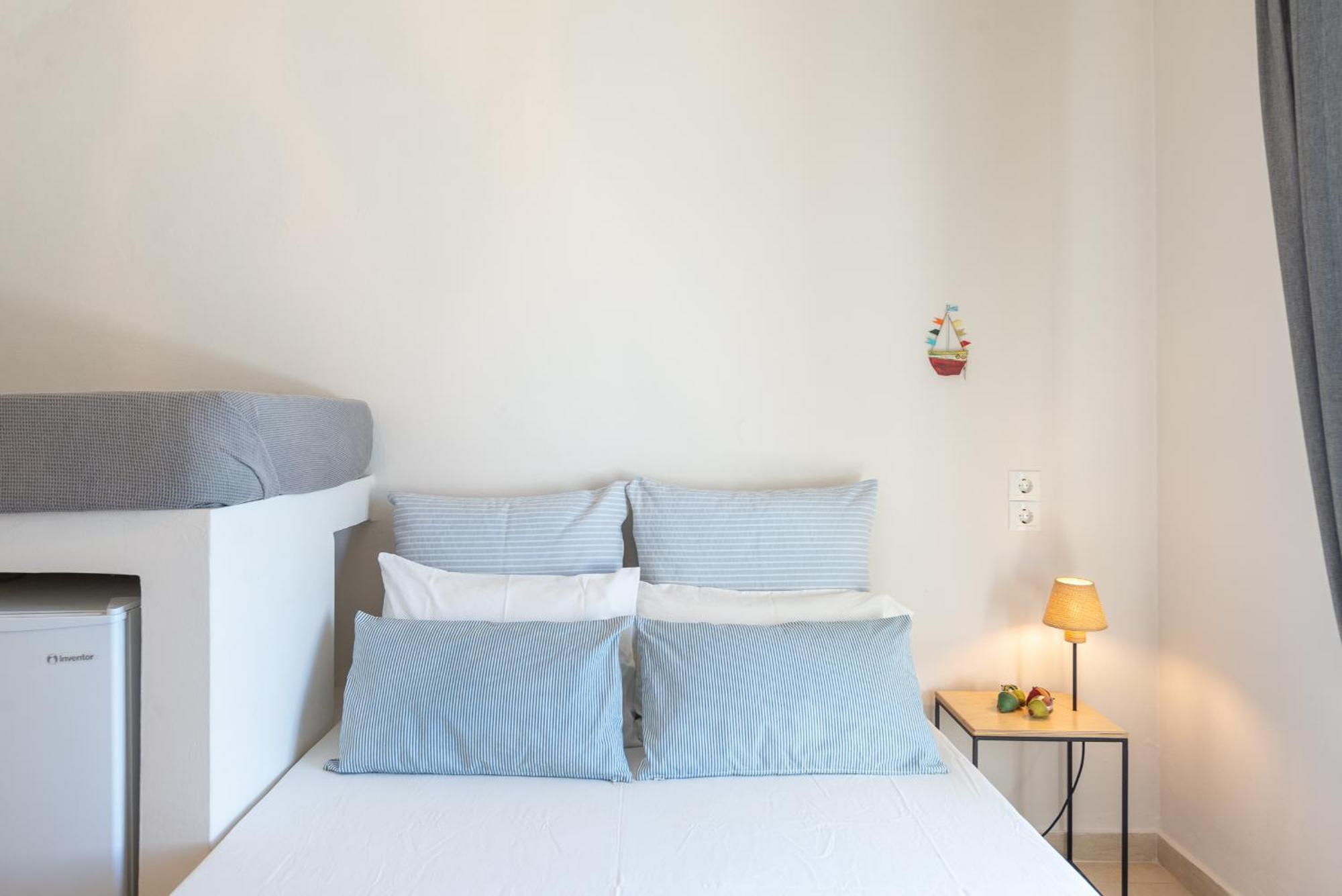 Emily Hotel Vari  Ngoại thất bức ảnh